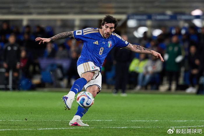 曼联锁定托纳利1亿英镑转会 12名次冲击欧冠资格