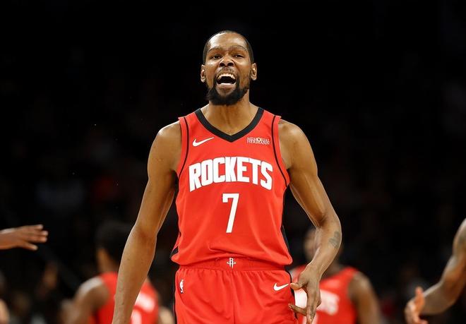 詹姆斯19次季后赛追平历史纪录 杜兰特14次冲击冠